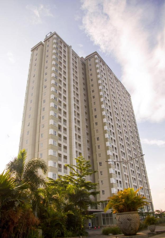 Skyland City Hotel Jatinangor Cilimus エクステリア 写真