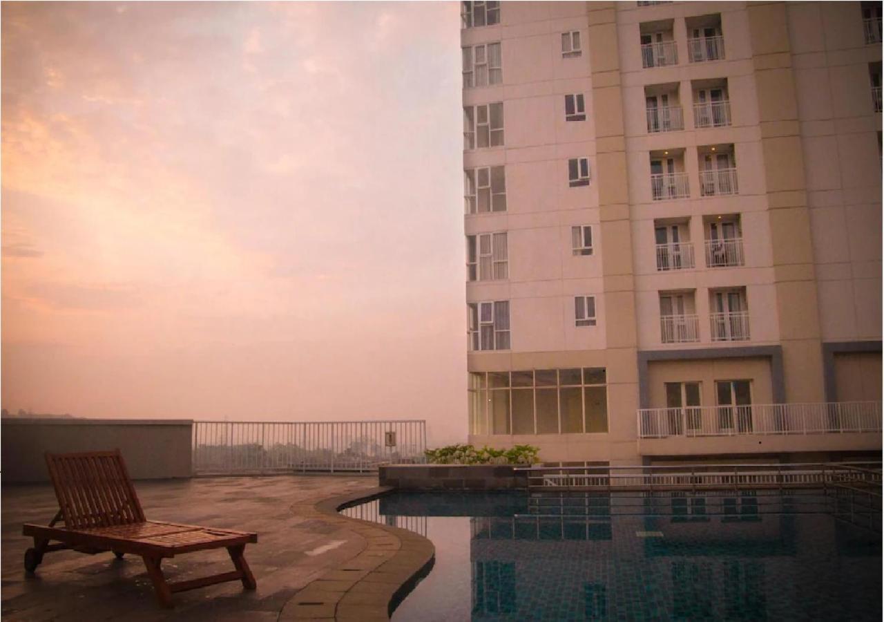 Skyland City Hotel Jatinangor Cilimus エクステリア 写真